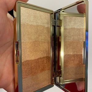 Pretty Filter Glowdient Makeup Palette